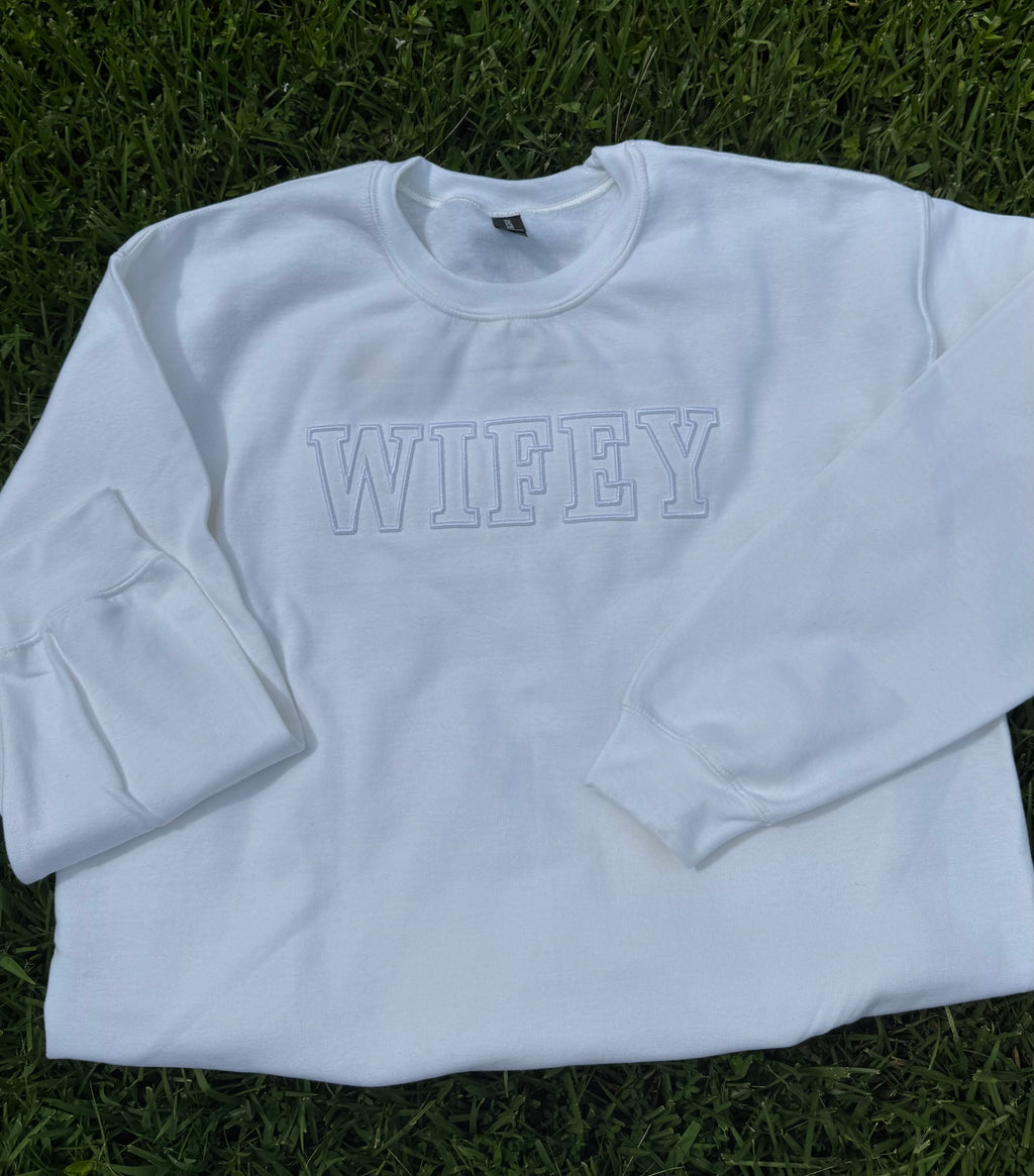 WIFEY 3D Puff Embroidered Sweatshirt | White-on-White