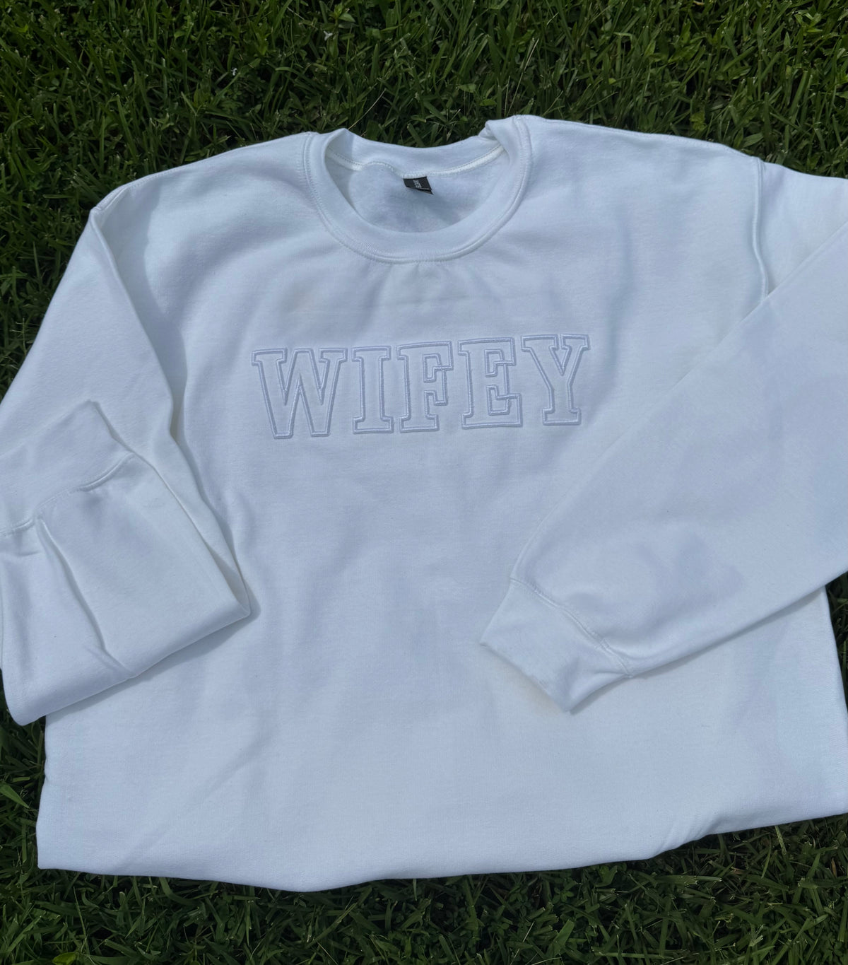 WIFEY 3D Puff Embroidered Sweatshirt | White-on-White